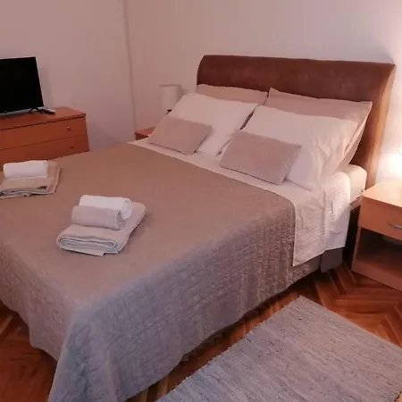 Casa Bianca & Maria Nyaraló Krnica